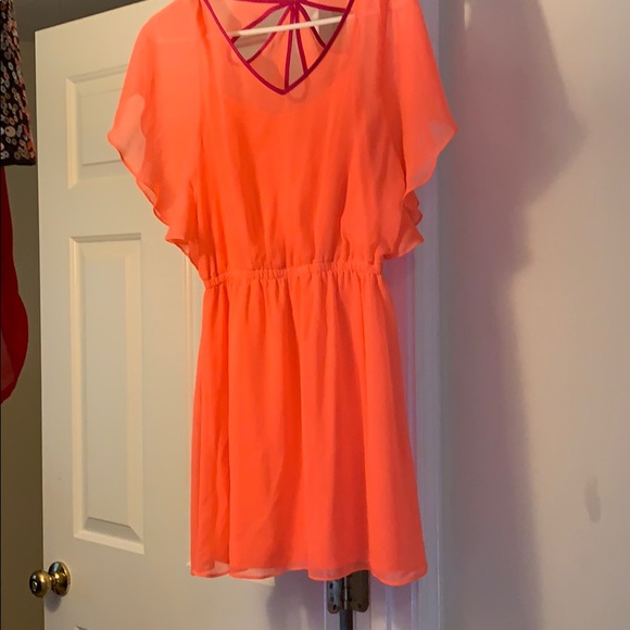 Love at first site dress - Picture 2 of 4